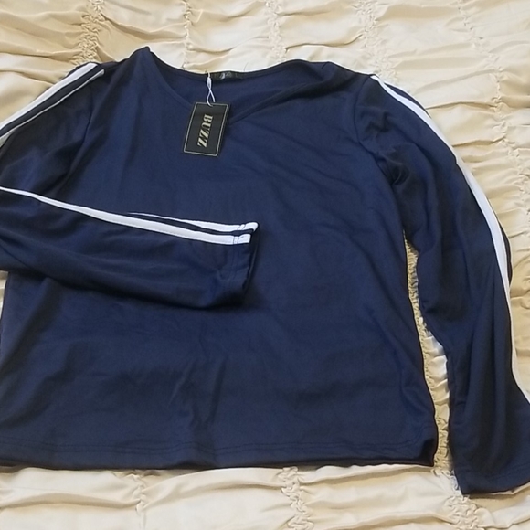 Top - Picture 3 of 3